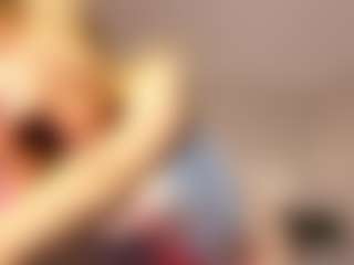 Live cam show with CharoletteArendt - Blue Eyes on SxyPornLive