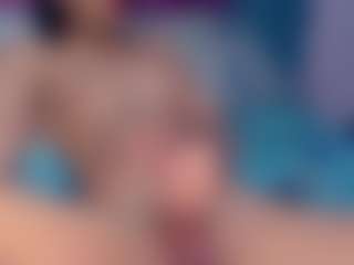 Live cam show with Dariannys-Atehortua - Average on Camsoda