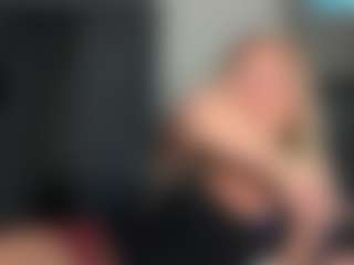 Live cam show with kelseyblu - Moaning on liverealitysex.com