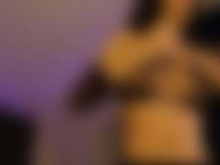 Live cam show with KimmBlaze - Athletic on Camsoda