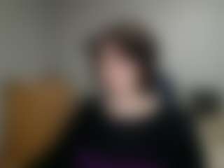 Live cam show with Hikala - Average on Milfs Live