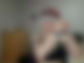 Live cam show with Hikala - Smoking on boobsie.com