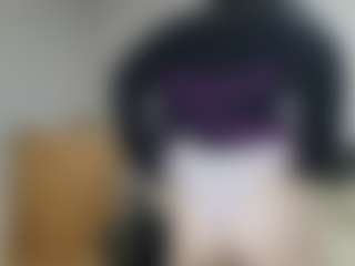 Live cam show with Hikala - Teen (18+) on TastyBlacksLive