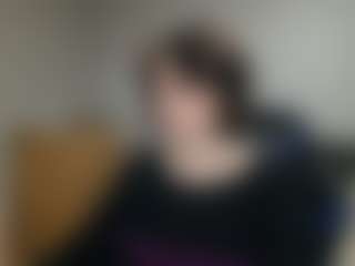 Live cam show with Hikala - Brown Hair on googirlz