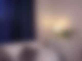 Live cam show with ShantaForkin - Gray Eyes on SxyPornLive