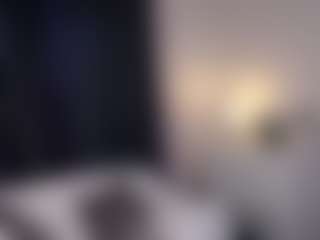 Live cam show with ShantaForkin - Gray Eyes on AdultVida.com