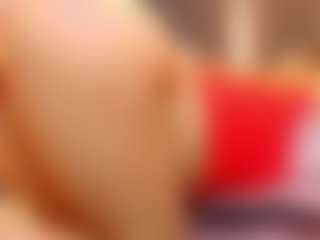 Brunette-Candy's Live Sex Cam Show