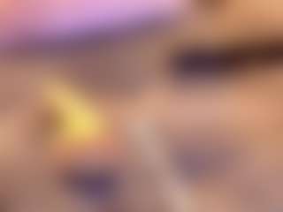 Live cam show with Brunette-Candy - Solo Show on boobsie.com
