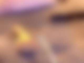 Brunette-Candy's Live Sex Cam Show