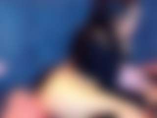 Brunette-Candy's Live Sex Cam Show