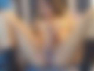Brunette-Candy's Live Sex Cam Show