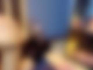 Brunette-Candy's Live Sex Cam Show