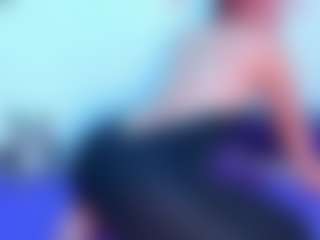 Live cam show with emilywilsson27 - Butt Plug on PervPlay.com