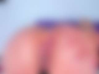 emilywilsson27's Live Sex Cam Show