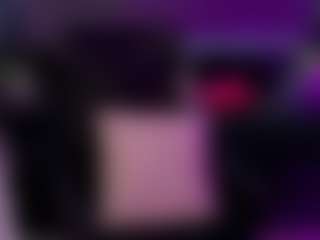 Live cam show with red-meggann - Young Adult on Camiplay Live