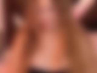 Live cam show with CataRicci - Brown Eyes on Streamer API