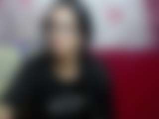 Live cam show with EvaClarkk - Average on Uber Horny