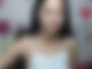 Live cam show with EvaClarkk - Average on Hubzter Live