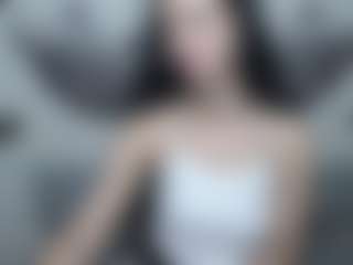 Live cam show with EvaClarkk - Body Massage on Camsoda