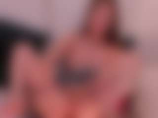 IsabellaMoretti's Live Sex Cam Show