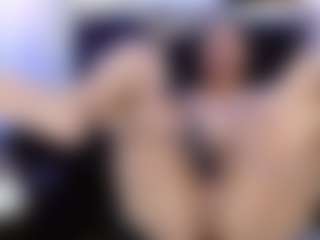 ladyraing's Live Sex Cam Show