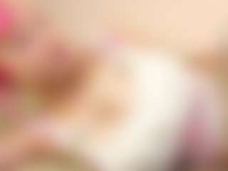Live cam show with MaryroseDydo - Petite on livesuperchat.net