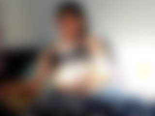 Pettite-gotth's Live Sex Cam Show