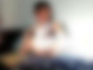Pettite-gotth's Live Sex Cam Show