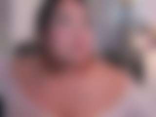 Live cam show with tatikanyx - Oil on intimatelivegirls.com