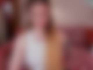 Live cam show with Amy - Submissive on live18s.com