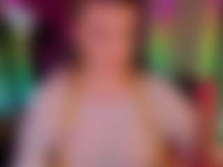 Live cam show with Amy - Ride on Camsoda