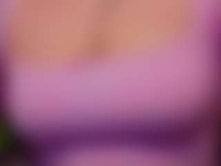 Live cam show with Amy - Blonde Hair on Camsoda