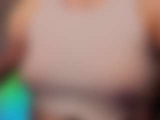 Live cam show with Amy - Submissive on Camsoda