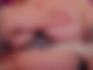 Live cam show with Amy - Ride on sexylive.show