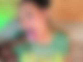 Live cam show with Micki - Striptease Latina on Camsoda | colombia