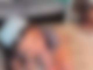 Live cam show with Micki - Shaved Pussy on CamwithHer