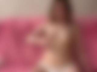Live cam show with Rose - Dirty Talk on chickslive.net