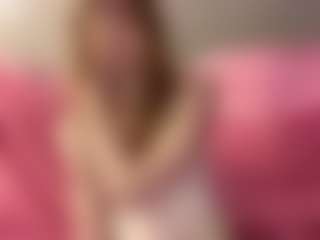 Live cam show with Rose - Striptease on live18s.com