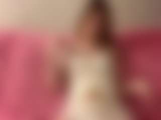 Live cam show with Rose - Ass Bouncing on AdultVida.com