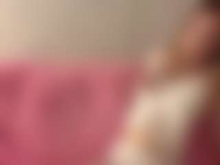 Live cam show with Rose - Teen (18+) on Stripli.com