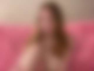 Live cam show with Rose - Cock Rating on boobsie.com