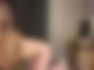 Live cam show with Rose - Bedroom on CamClone