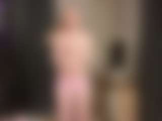 Live cam show with Rose - Fetish on Dolls Live