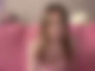 Live cam show with Rose - Smoking on fapnchat