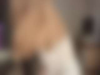 Live cam show with Rose - Blonde Hair Teen (18+) on TeamSkeetLive