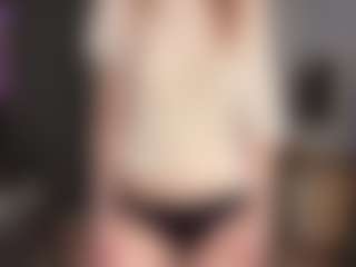 Live cam show with Rose - Big Tits on TeamSkeetLive