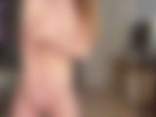 Live cam show with Rose - Petite on crypto-cams