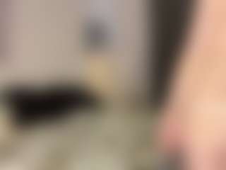 Live cam show with Rose - Blonde Hair Petite on studioflirtlive.com