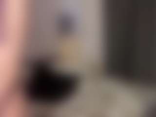 Live cam show with Rose - Blonde Hair Fetish on Stripli.com