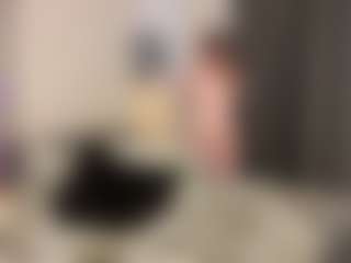 Live cam show with Rose - Natural on friskycurves.com